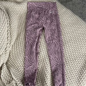 Size small Evolve Animal Seamless Leggings